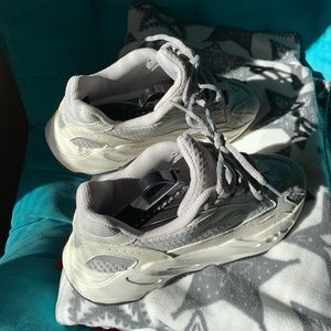 Adidas Yeezy 700 V2 Static